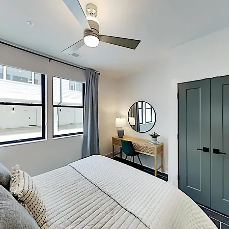 19Th & Wedgewood Apartamento